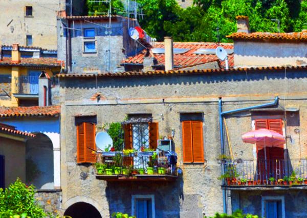 12_2018-07-18_Bolsena_Neighborhood0001.JPG