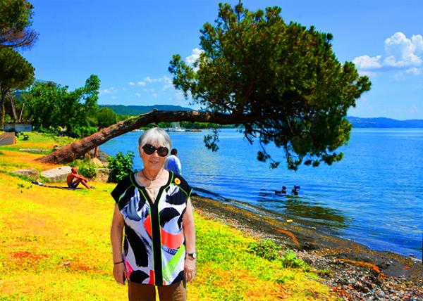 15_2018-07-18_Bolsena Volcanic Lake_Italian Stone Pine �����ɺ��������ʯ��0001.jpg
