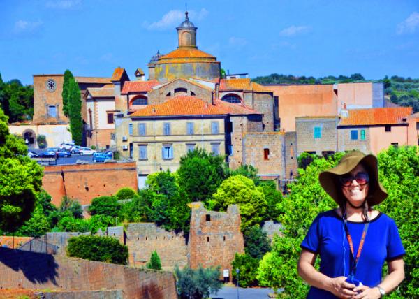 05_2018-07-18_Tuscania_Dei Santi Martiri w Its Round Dome �}ѳ���߽���0001.jpg