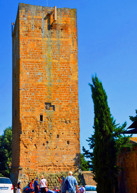 16_2018-07-18_Torre di Lavello, Anchoring the City's Ancient Walls ���f����0001.JPG