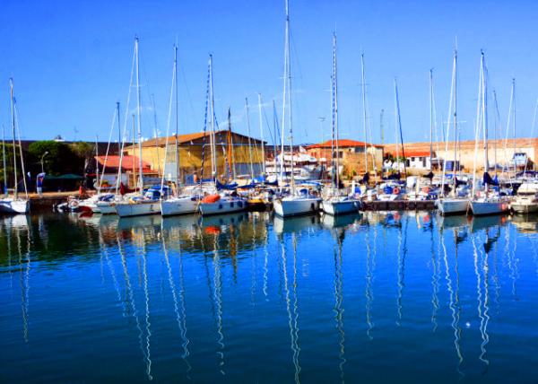 2018-07-18_Civitavecchia_Marina ��ͧ��ͷ0001.JPG