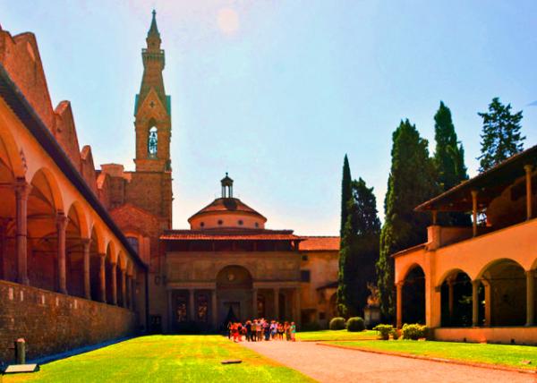 05_2018-07-19_Florence_Basilica di Santa Croce_Cloister_ Pazzi Chapel Viewed from Courtyard �Ļ��@�^�����R�Y����-20001.JPG