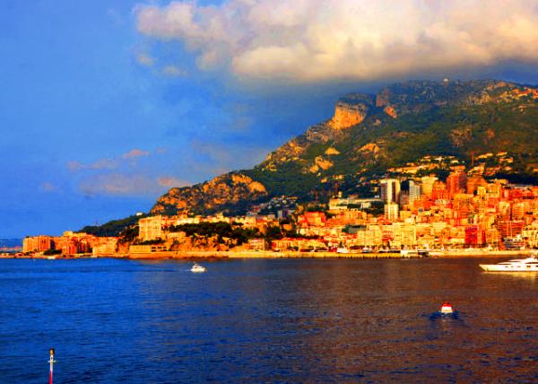 02_2018-07-20_Dog's Head above Fontvieille ���^ɽ�·��S���^0001.JPG