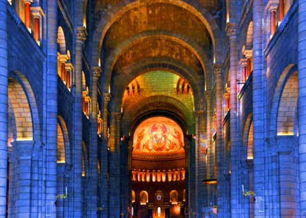 14_2018-07-20_Monaco-Ville_Saint Nicholas Cathedral_Nave0001.JPG
