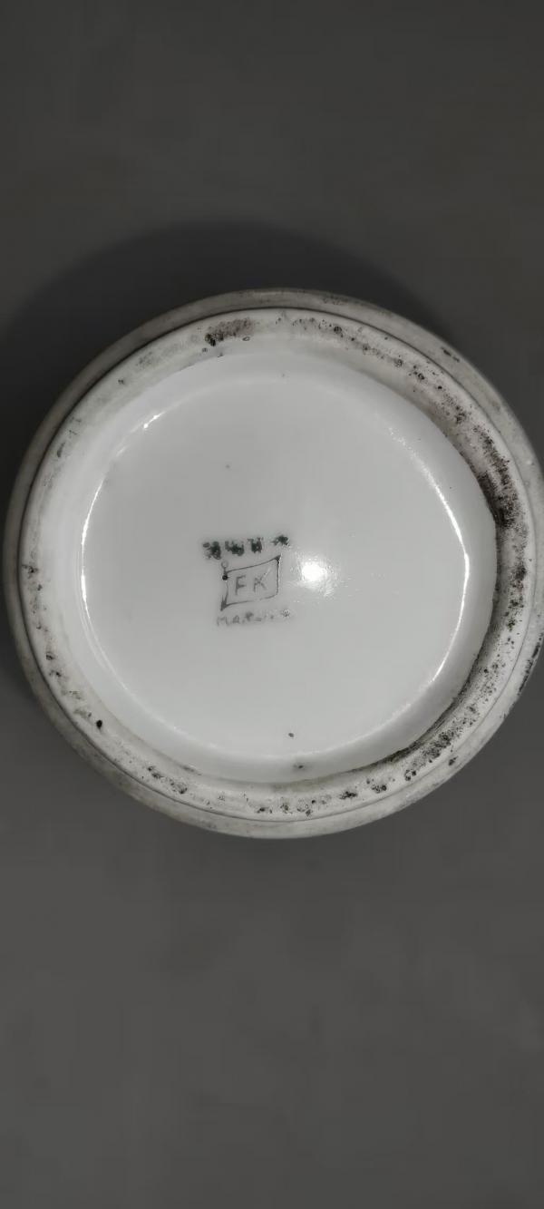 74插花瓶空2.jpg