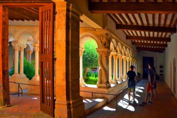 08_2018-07-21_Aix-en-Provence_Cath��drale Saint-Sauveur_Cloister0001.JPG