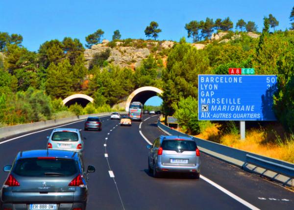 03_2018-07-21_Hwy from Aix to Marseille0001.JPG