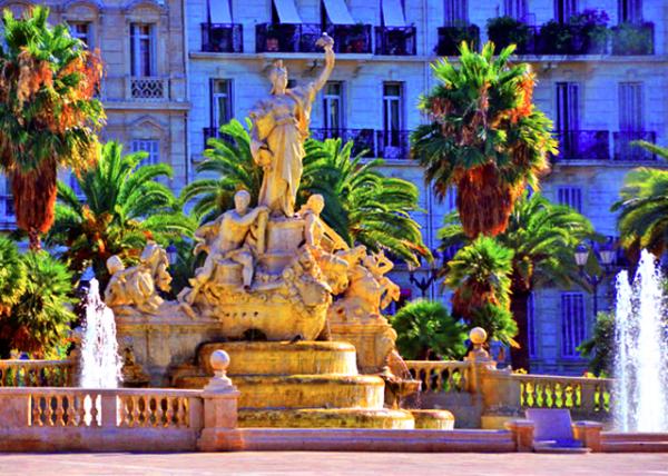 07_2018-07-21_Toulon_Place de la Libert��_Fountain of the Federation-10001.JPG