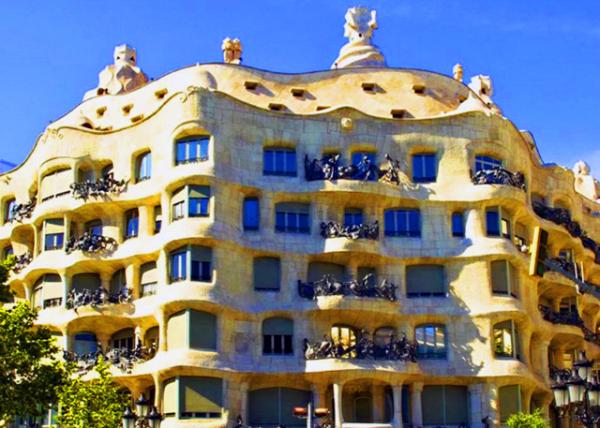 05_2018-07-22_Casa Mila0001.JPG