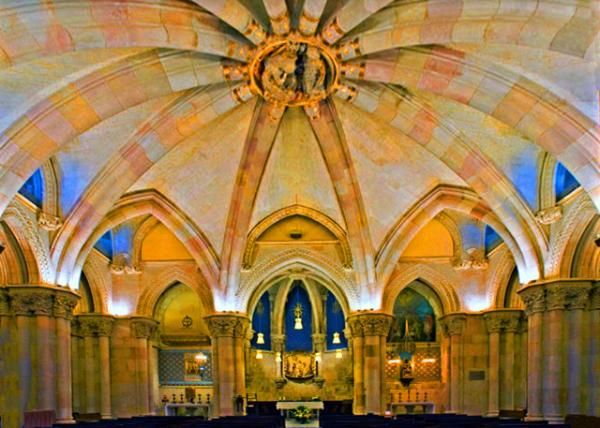 11_2018-07-22_Crypt of Sagrada Familia, Gaud��'s Resting Place0001.JPG