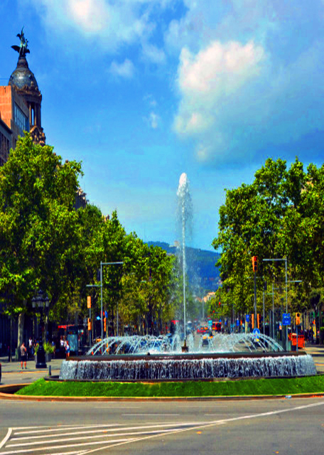 1780775905540406.jpg 08_2018-07-22_Passeig de Gracia_Fountain-20001.JPG