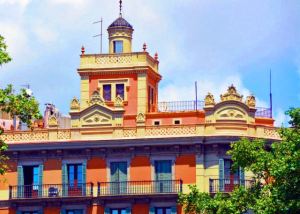 16_2018-07-22_Facade of Old Building-40001.JPG