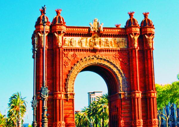 17_2018-07-22_Arc de Triomf, Built as the Main Entrance to the 1888 Barcelona Universal Exposition0001.JPG