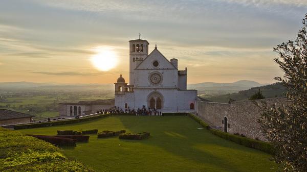 Basilica_of_San_Francesco_d'Assisi,_Assisi,_Province_of_Perugia,_Umbria,_Italy_-_panoramio.jpg
