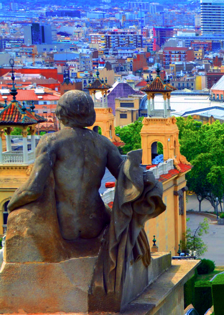 03_2018-07-22_Plaça d'Espanya_Palau Nacional_Statue of Theseus-20001.JPG
