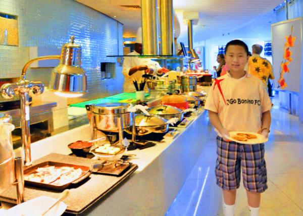 01_2013-12-08_Breakfast @ Raffles Hotel ����ʿ�Ƶꡤ���0001.JPG