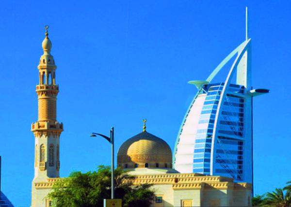 16_2013-12-08_Burj Al Arab, the Tallest All-Suite Hotel in the worldw Lavish Interiors, Featuring Gold Leaf, Swarovski Crystals, & High-End Materials Like Statuario Marble-20001.JPG