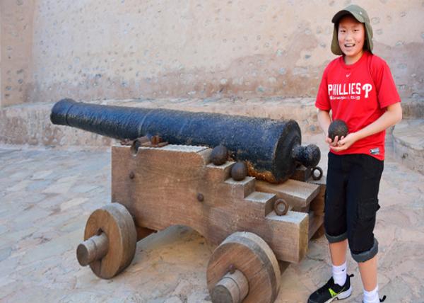 11_2013-12-11_Nakhl Fort Cannon Ball �κ��չű��������ڵ�-20001.jpg