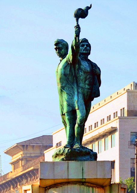 37_2013-12-14_Statue of Patriots �����ߵ���0001.JPG