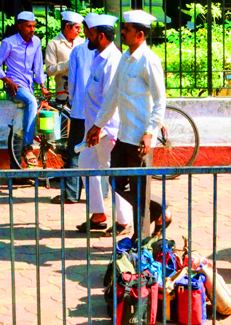 40_2013-12-14_Dabbawalas_The Lunchbox �㵱��-40001.JPG