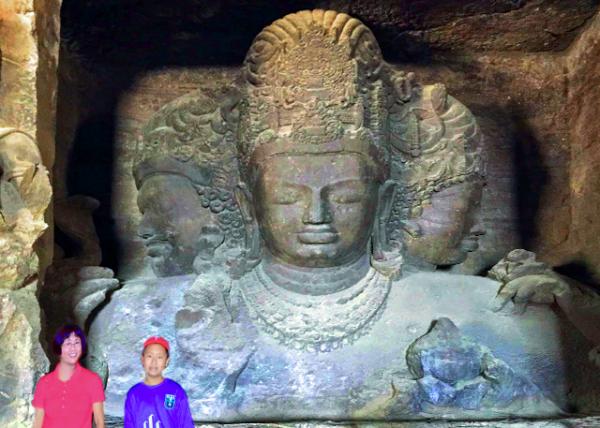 19_2013-12-15_Trimurti Shiva, 3 Heads Representing 3 Essential Aspects of Shiva in Creation, Protection, & Destruction0001.JPG