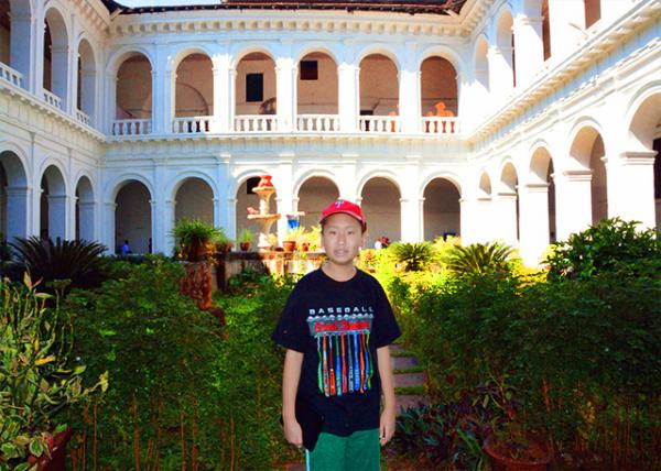 13_2013-12-16_Church of St. Francis of Assis_Cloister0001.jpg