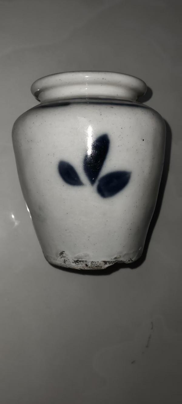 86香油罐2.jpg