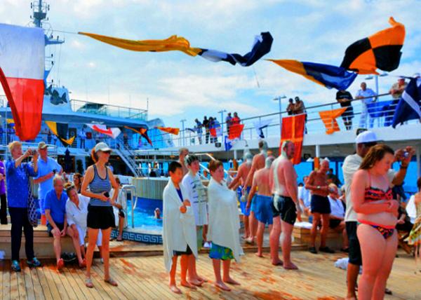 02_2013-12-21_Equator Crossing Ceremony_Polliwogs & Shellbacks������򽡱�롰��ˮ�֡�-80001.JPG