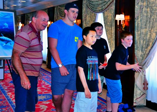 01_2013-12-24_Sam-Alex-Nick_Dart Throwing Ͷ����0001.JPG