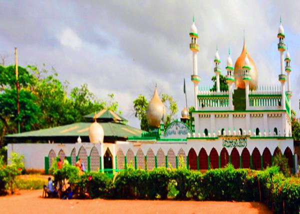 03_2013-12-26_Sayyed Baghali Shah Mosque on Mackinnon Road ���ũ·��������-10001.JPG