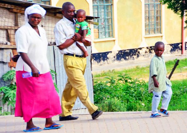 46_2013-12-26_Mombasa_Muslim Swahili Family ��˹��˹��ϣ��ȫ��-70001.JPG