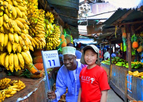 24_2013-12-27_Central Market Darajani_Fruit Stallss ˮ��̯-40001.JPG