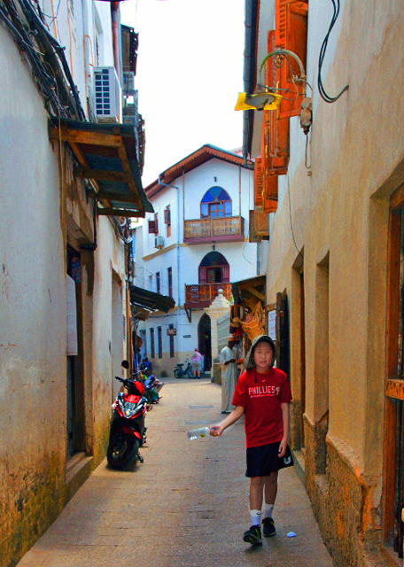 1781385380474576.jpg 39_2013-12-27_Narrow & Winding Street 九曲小巷-90001.JPG