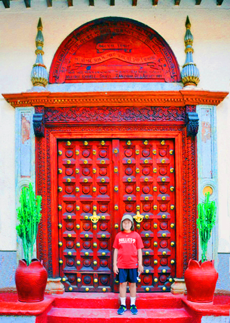 1781394792794988.jpg 49_2013-12-27_Door_Ismaili Khoja Jamatkhana Mosque, Established in the 1830s, the Earliest Shi'a Mosque in Zanzibar.JPG