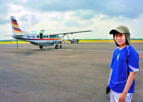 08_2013-12-28_Charter Flight @ DAR Intl Airport ����˹����ķ���ʻ���������-10001.JPG