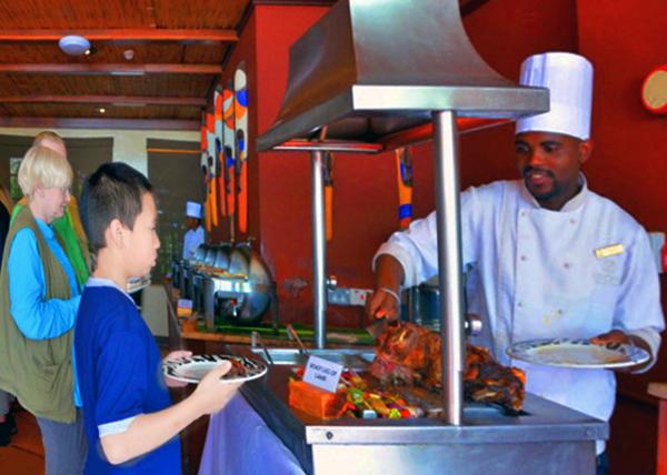 06_2014-01-08_Chobe Marina Lodge_A Choice of Table D��hôte or An À la Carte Menu �����ͻ���-100001.JPG