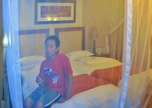 11_2014-01-07_Chobe Marina Lodge_Suite w Mosquito Net �����ʵ��׷�0001.JPG