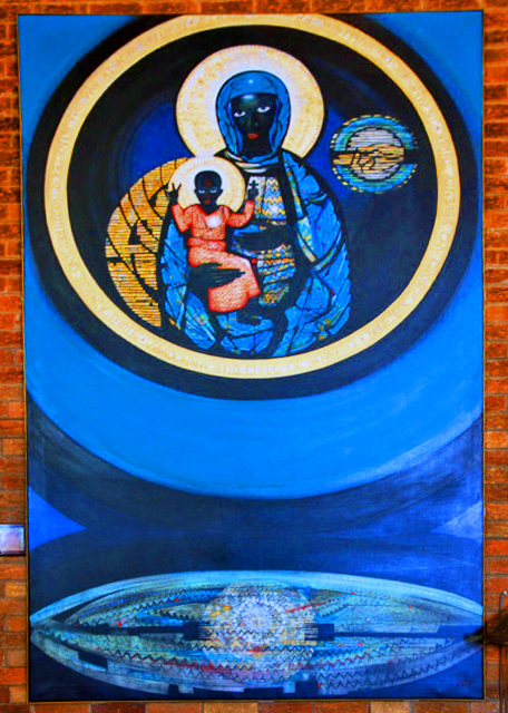 1781750026993883.jpg 40_2014-01-10_Regina Mundi_The Madonna and Child of Soweto 索韦托的圣母子0001.JPG
