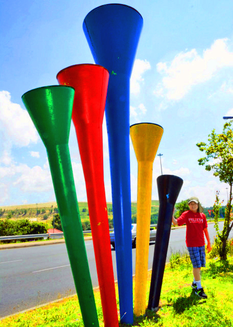 1781750308111730.jpg 50_2014-01-10_Sculpture Soweto 索韦托雕塑0001.JPG