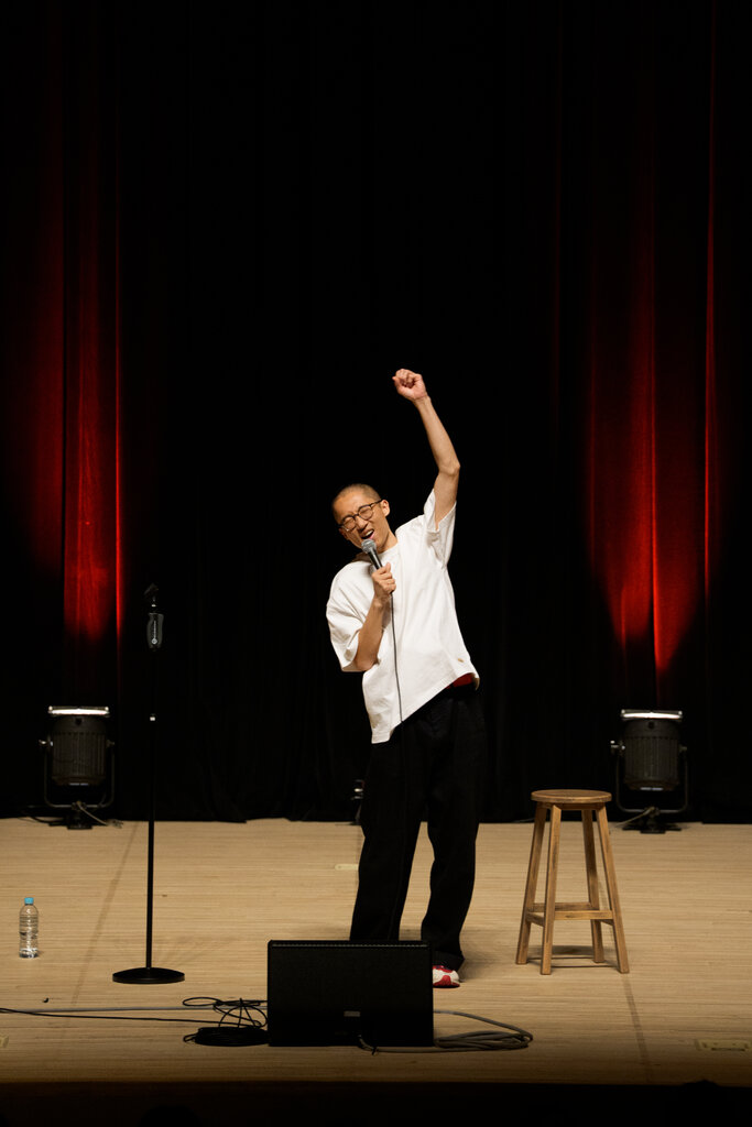 今年4月，池子多年来首次在东京登台演出。观众想看到的是一个“反贼”。