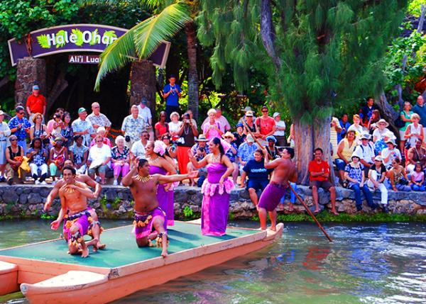 08_09-28-07_ Polynesian Cultural Ctr_Canoe Celebration ��ľ�����0001.JPG