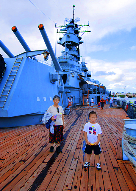 31_09-30-07_ Pearl Harbor Memorial_USS Battleship Missouri Memorial Deck.jpg