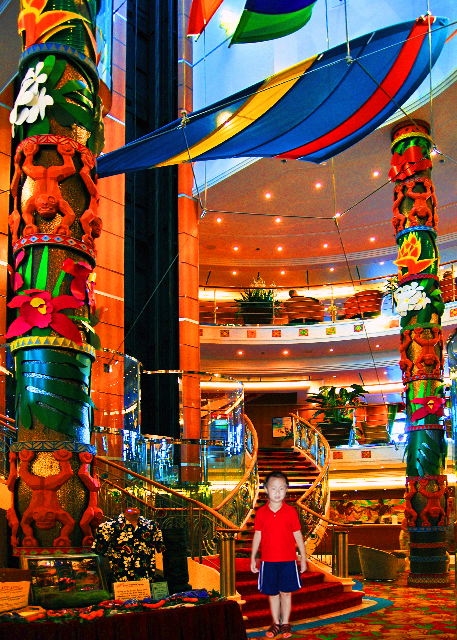 12_10-05-07_ NCL Pride of Aloha_Atrium-10001.jpg