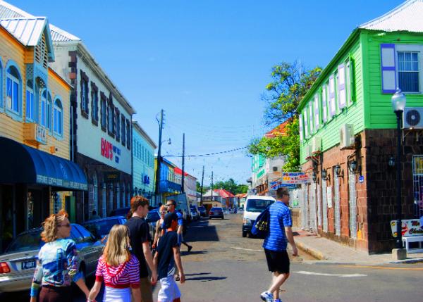 08_01-31-08_ St. Kitts-Downtown Basseterre ��˹�ض�������0001.JPG