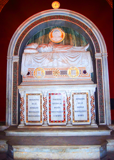 39_02-02-08_ Santo Domingo-Cathedral of Santa Maria of the Incarnation_Tombstone of Simon Bolivar ���ɡ������߶�֮Ĺ-50001.JPG
