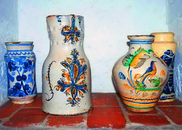 51_02-02-08_ Santo Domingo-Columbus Palace_Ceramic Objects ���ײ���������-100001.JPG