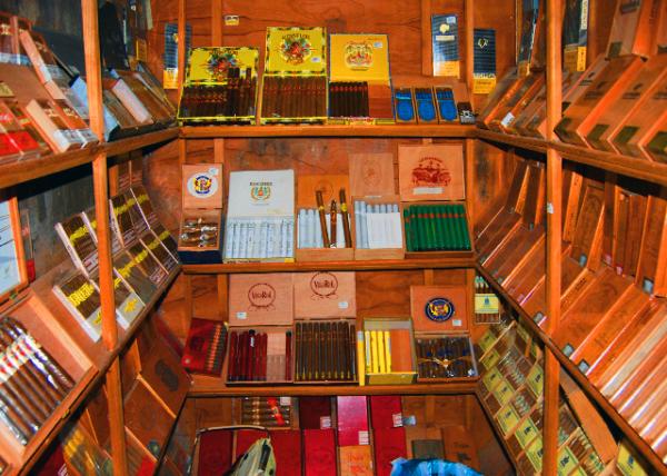 59_02-02-08_ Santo Domingo-Cigars for Sale ����ѩ��0001.JPG