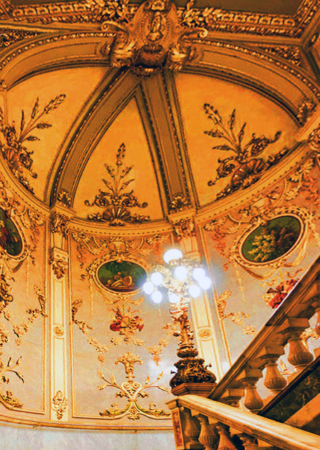 10_01-29-09_ Natl Theater of Costa Rica_Stairway.jpg