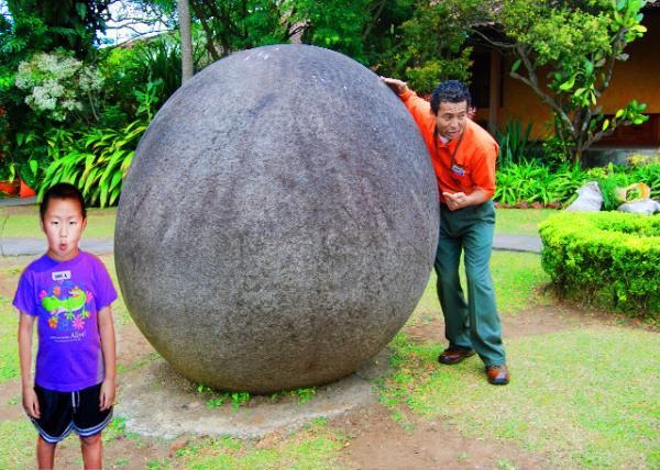 15_01-29-09_ Costa Rica Natl Museum_Diquis Stone Sphere, Pre-Columbian History �ؾ�ʯ��ǰ���ײ�ʱ��-10001.jpg