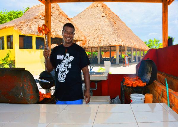 06_2014-08-05_Belize BBQ.jpg